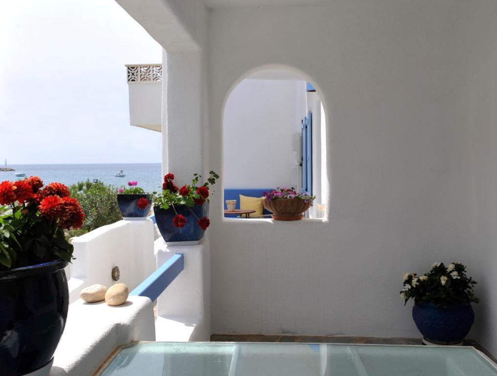 Evita Apartments Aliki  Exterior photo